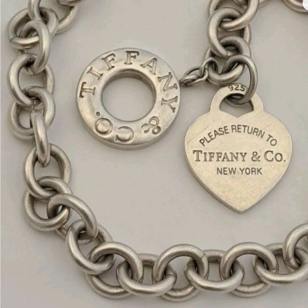 Tiffany & co authentic necklace. - Picture 3 of 4